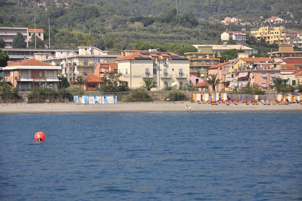 Residence Villa Carmen Fronte Mare A 50 Mt Pietra Ligure Exterior photo