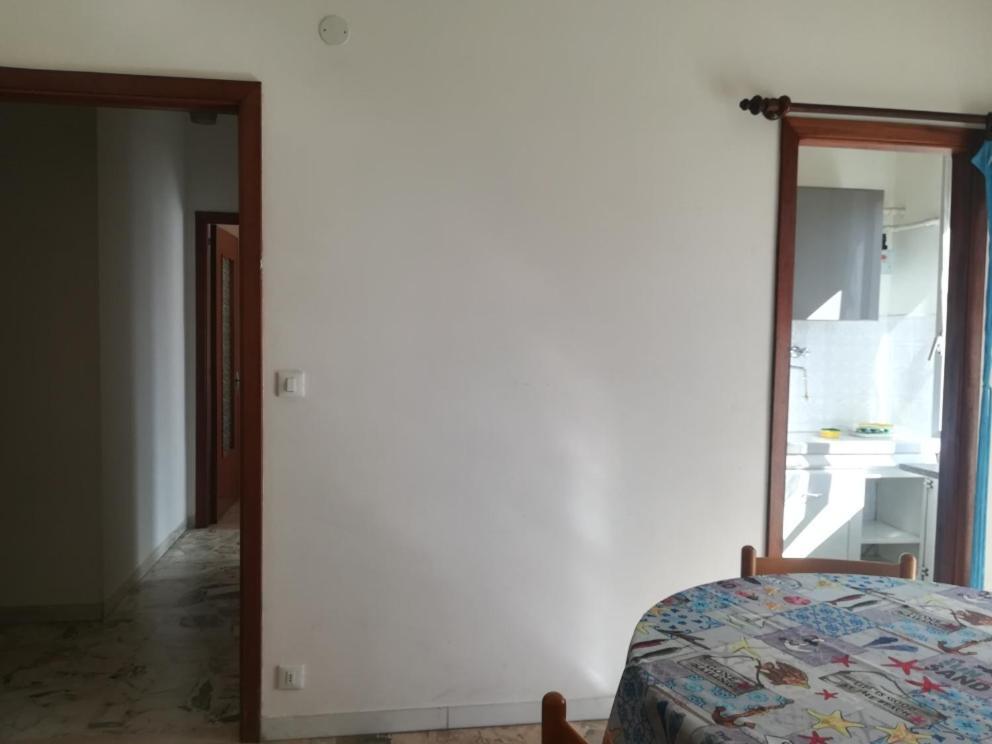 Residence Villa Carmen Fronte Mare A 50 Mt Pietra Ligure Exterior photo