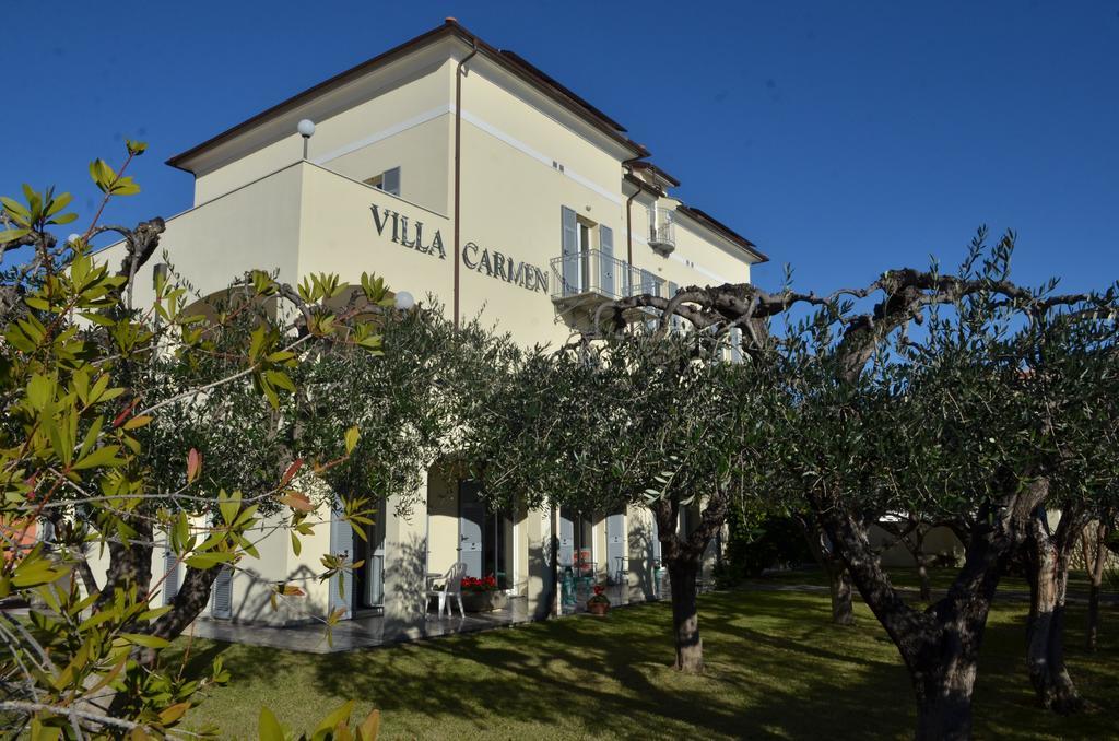 Residence Villa Carmen Fronte Mare A 50 Mt Pietra Ligure Exterior photo