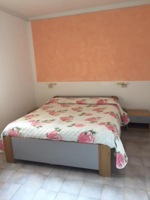 Residence Villa Carmen Fronte Mare A 50 Mt Pietra Ligure Exterior photo