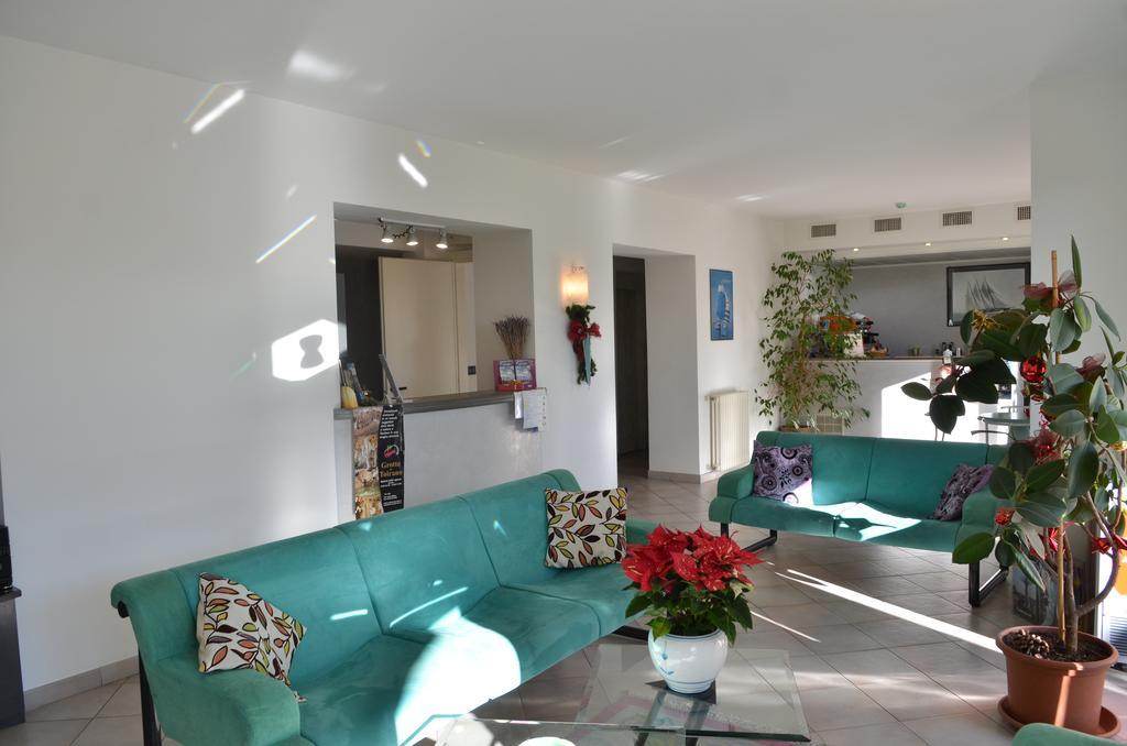 Residence Villa Carmen Fronte Mare A 50 Mt Pietra Ligure Exterior photo